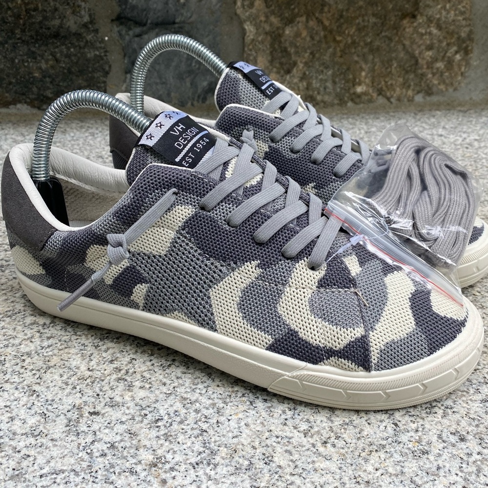 NWT Vintage Havana Sneakers